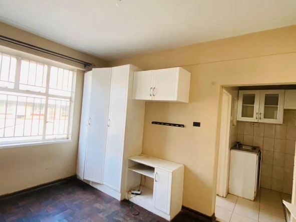 Flat & Apartment
