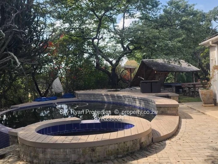 Monavale Property For Sale