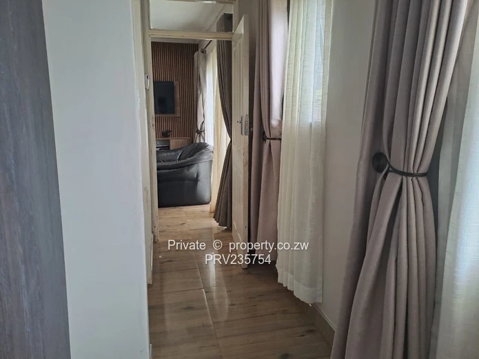 House to let (Sole Mandate)