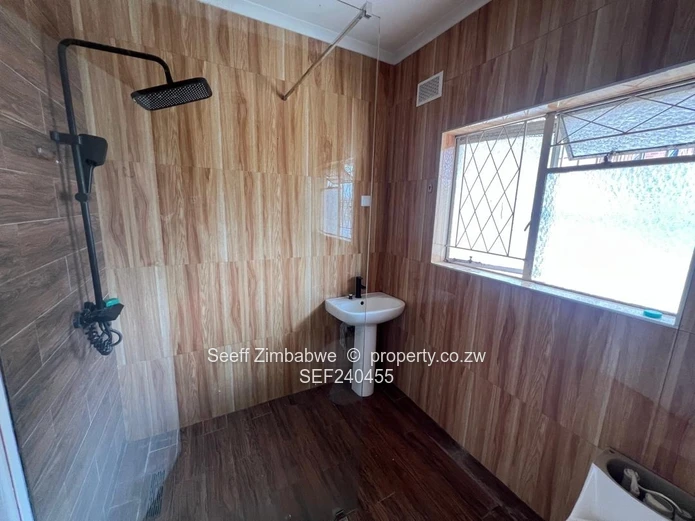  Modern 2-Bedroom Apartment 