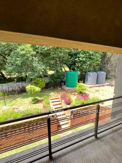 Duplex House In Greystone Park