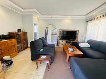 2 Bedroom Garden Flat