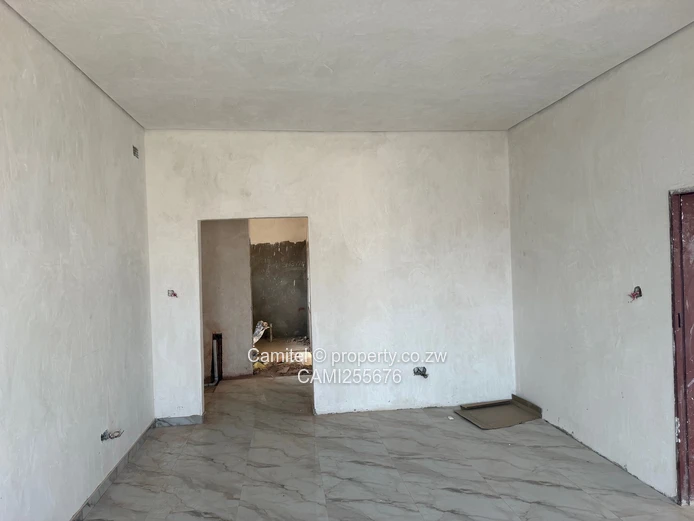 Sunlit 3-Bed Townhouse in Greendale North (Peakwood)with Borehole