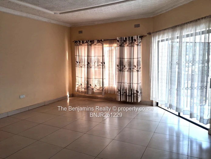 5 Bed Family Home in Quinnington