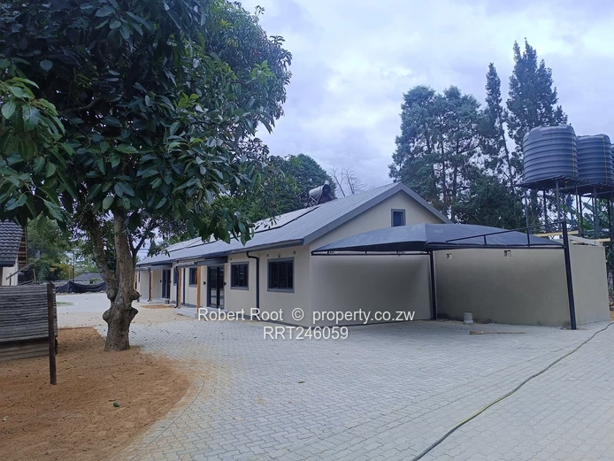 3 bed family cluster home in Greendale