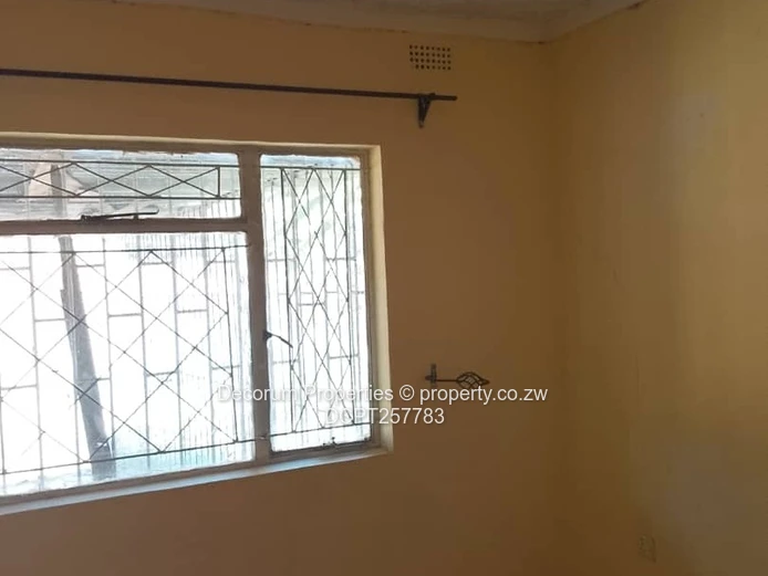 Spacious 4-Bed House in Belvedere (Sole Mandate)