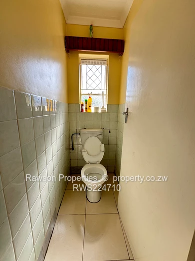 Bluffhill 2 houses on the same yard for sale (Sole Mandate)