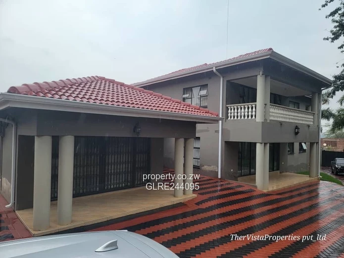 Borrowdale 6-Bed Home | Red-Tiled Roof & Borehole