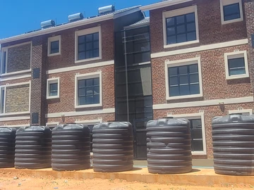 18 Bedroom Flat & Apartment