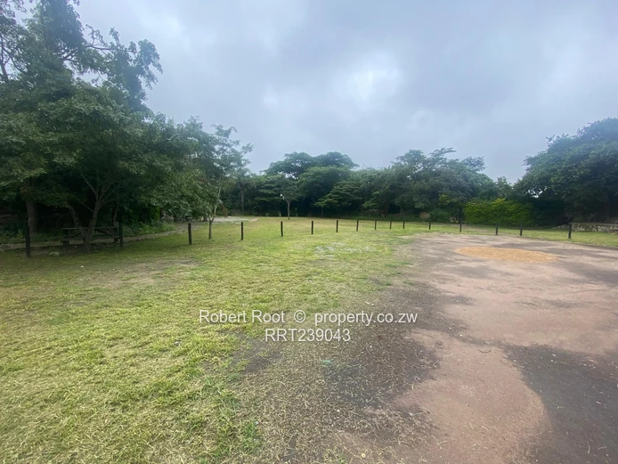 Prime 8,163sqm Commercial Property – Arcturus Road Frontage