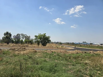 Commercial & Industrial Land