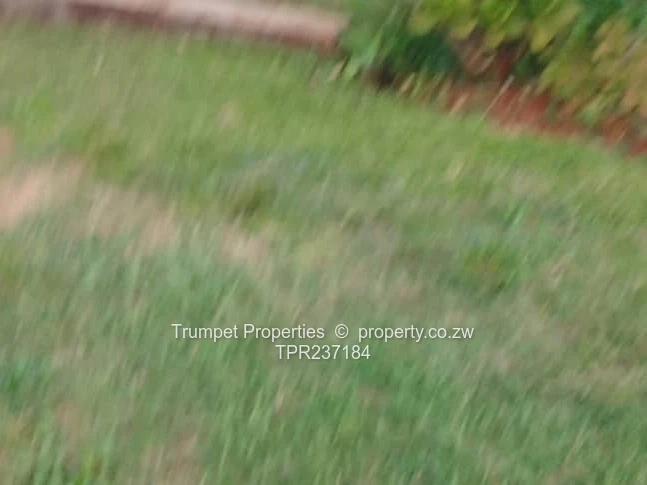 10ha Arable Farm in Marondera with Grazing & Gravel Access