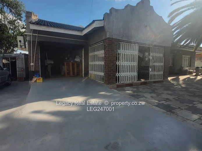 Prime Family Home And Investment Opportunity For Sale In Zimre Park (Sole Mandate)