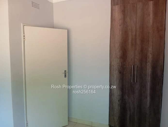 2-Bed Garden Flat with Private Patio & Borehole