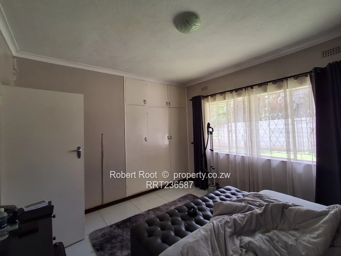 Neat 3 Bed Flat To Rent In Avondale