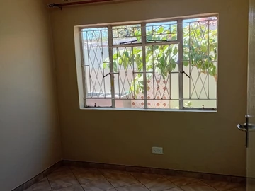 8 Bedroom House