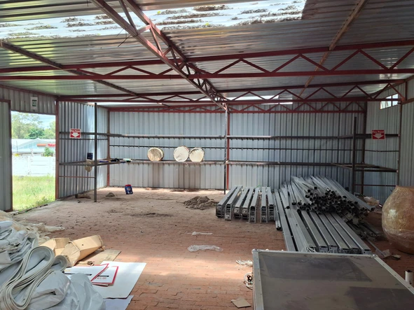 Commercial & Industrial Land