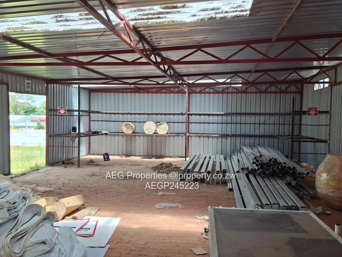 Prime 15,900 m² Hatfield Land- Warehouse & Main Road Frontage