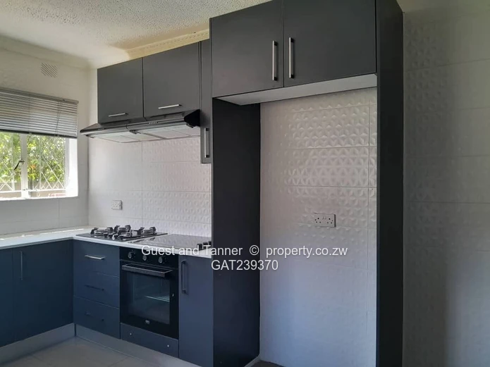 3BR Chadcombe House for Rent - Walled, Gated with Water Tank