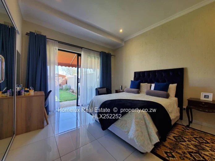 Exquisite 3 Bed Garden Flat In Greendale To Rent 