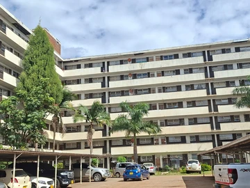 2 Bedroom Flat & Apartment