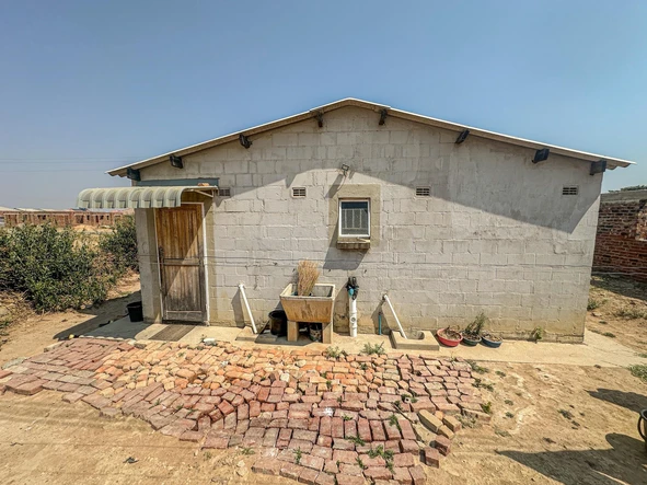 Stands & Residential Land