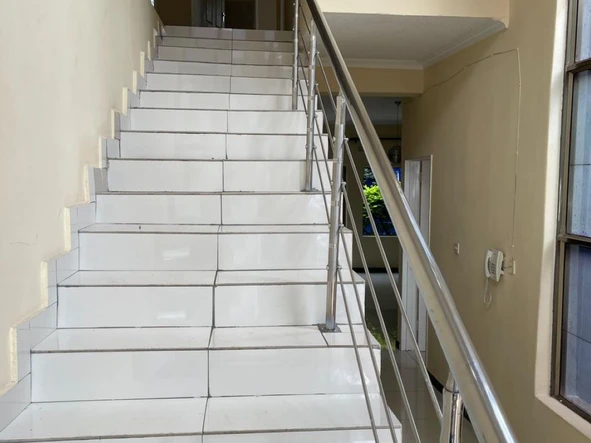 3 Bedroom Flat & Apartment