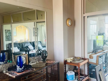 3 Bedroom Flat & Apartment