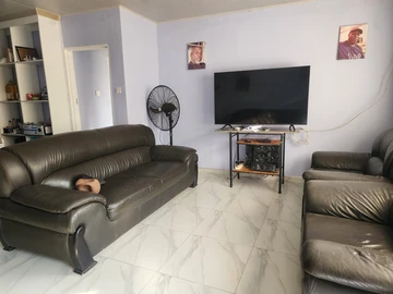 5 Bedroom Garden Flat