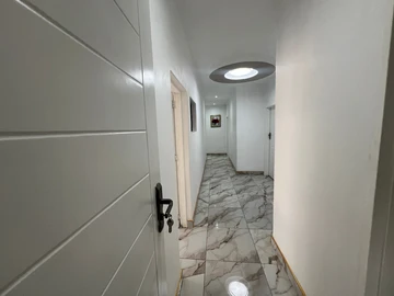 3 Bedroom Flat & Apartment