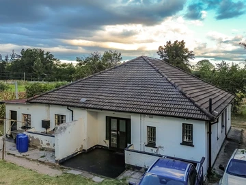 5 Bedroom House