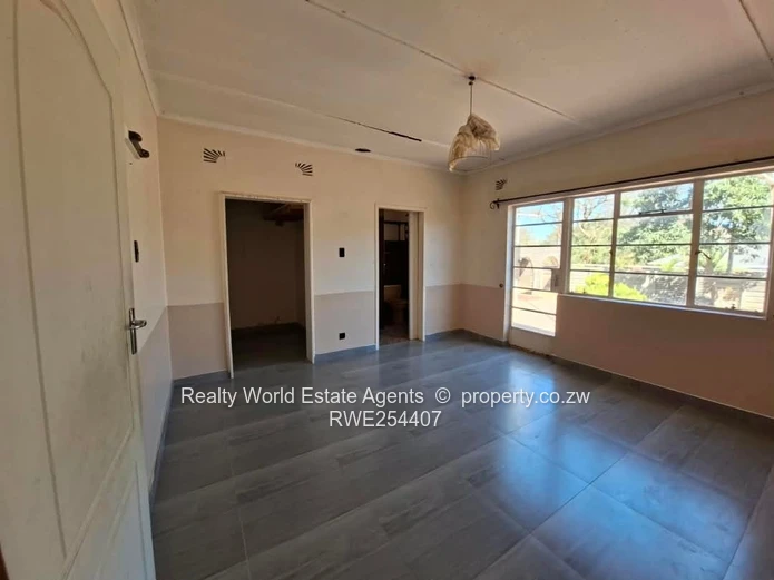 Avondale West House to Rent