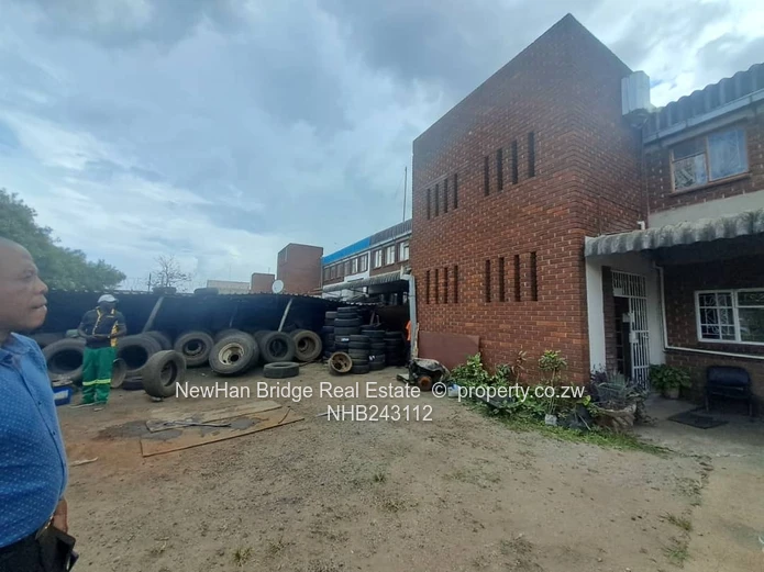 Willowvale Factory-Warehouse on 223m² Walled Site (Sole Mandate)