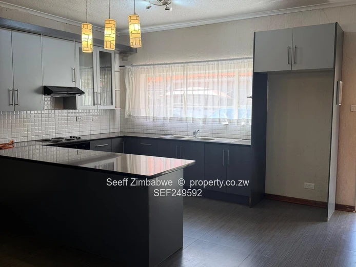 Spacious 4-Bedroom Cluster Unit in Marlborough Mews