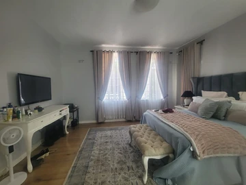 4 Bedroom Garden Flat