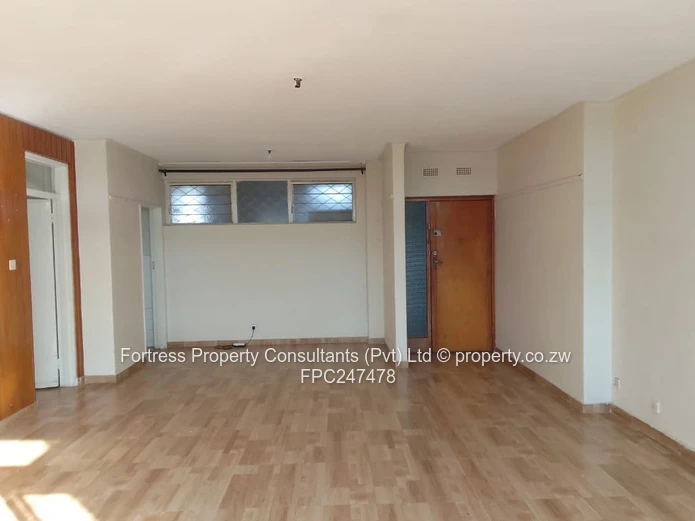 Sunlit 2-Bed Avenues Flat with Balcony & Borehole