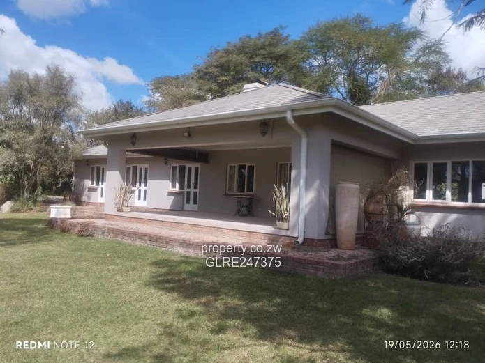 Borrowdale Brooke 3BR House - Pool, Borehole, Garage