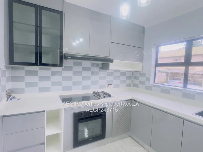 New Listing Avondale Duplex Apartment 