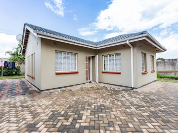 4 Bedroom House