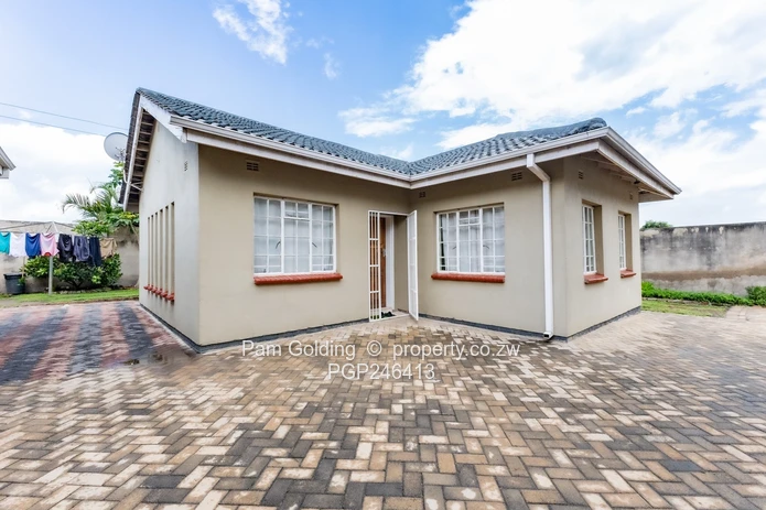 4 Bedroom House for Sale in Waterfalls (Sole Mandate)