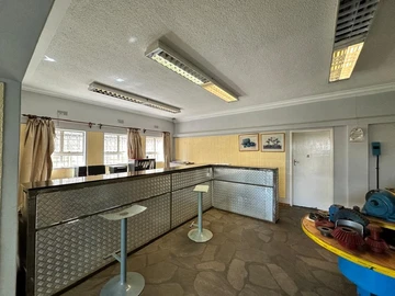 Commercial & Industrial Land