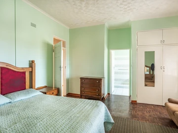 Commercial & Industrial Land