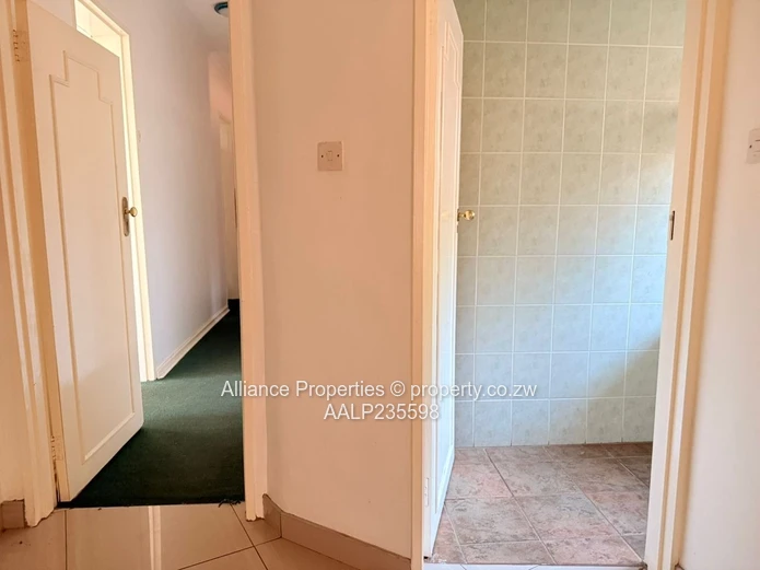 Harare's Finest, 7-Bed Glenlorne Executive Rental with Pool, Borehole & Dual Lounges $3000/Month