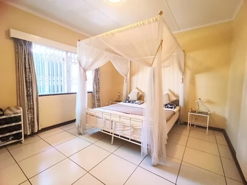 2 Bedroom Garden Flat