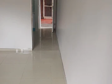 2 Bedroom Flat & Apartment