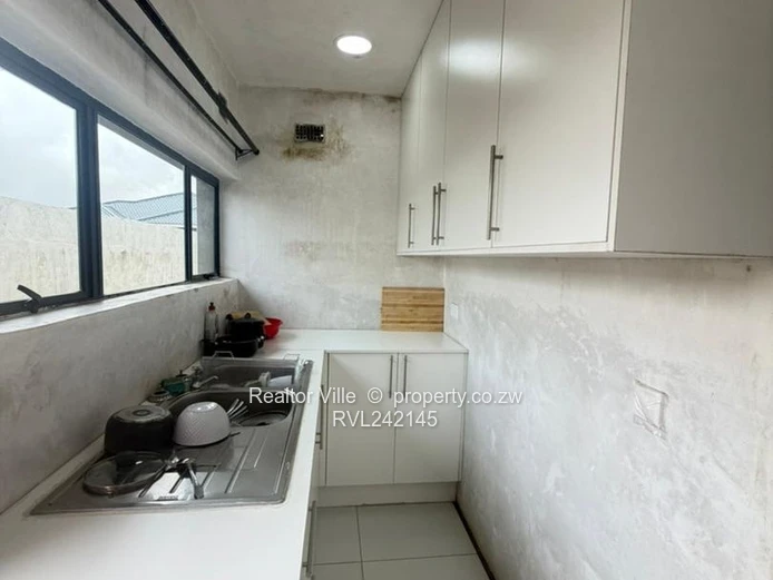 Modern 3-bed House in Mabvazuva, Ruwa 