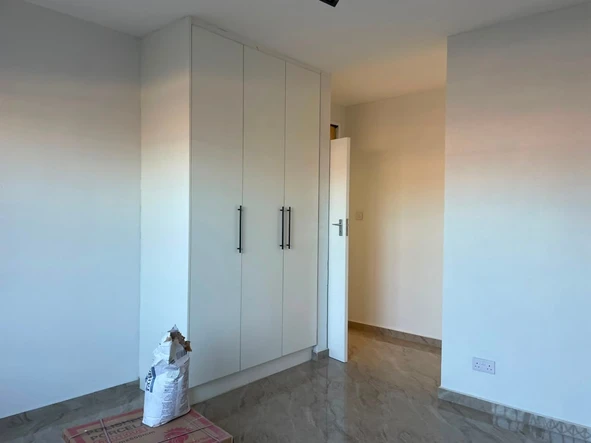 3 Bedroom Flat & Apartment