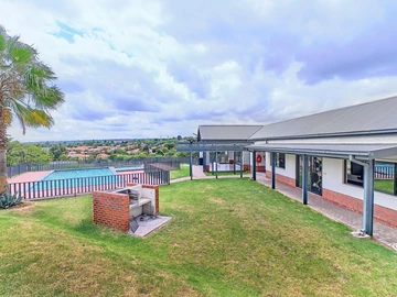 3 Bedroom Garden Flat