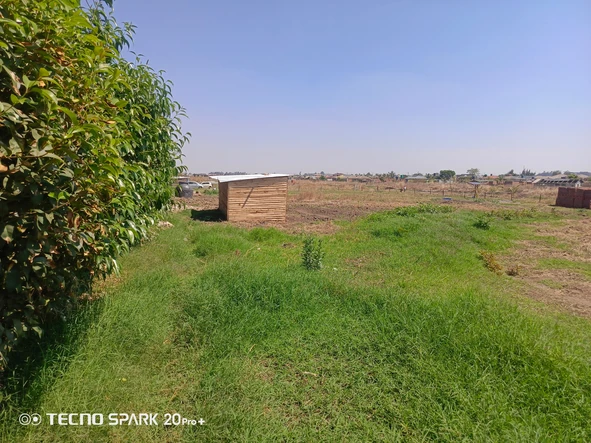 Stands & Residential Land