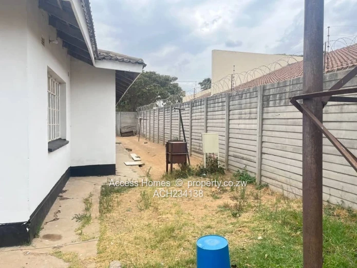 Zimre Park house for Sale